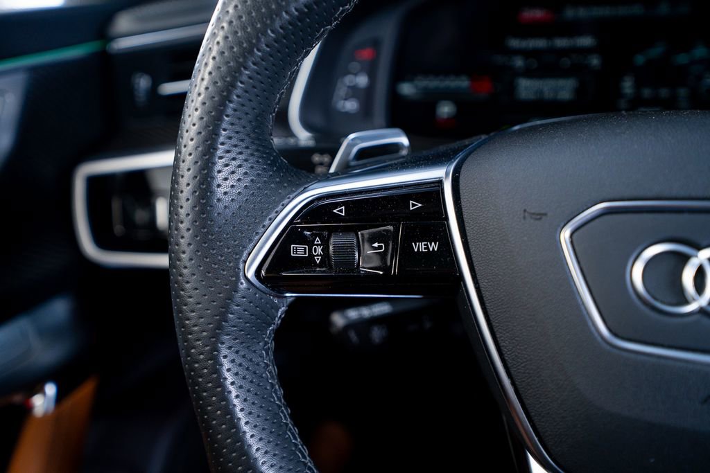 Used 2022 Audi RS 7 Sportback AWD/4WD image 33