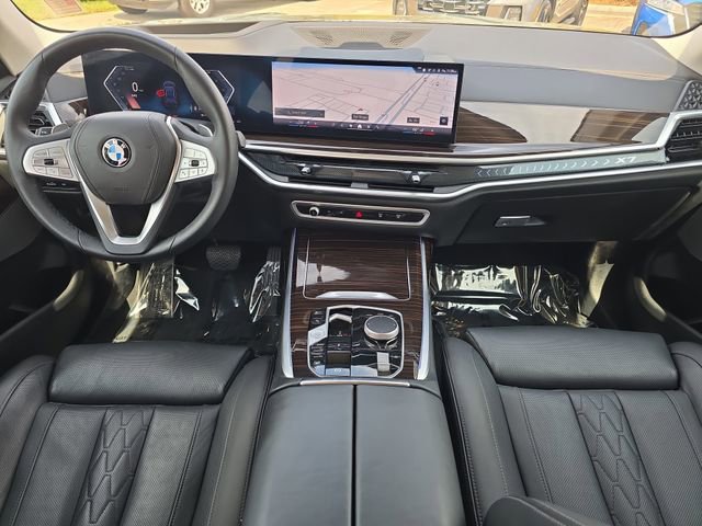 Used 2026 BMW X7 xDrive40i image 8