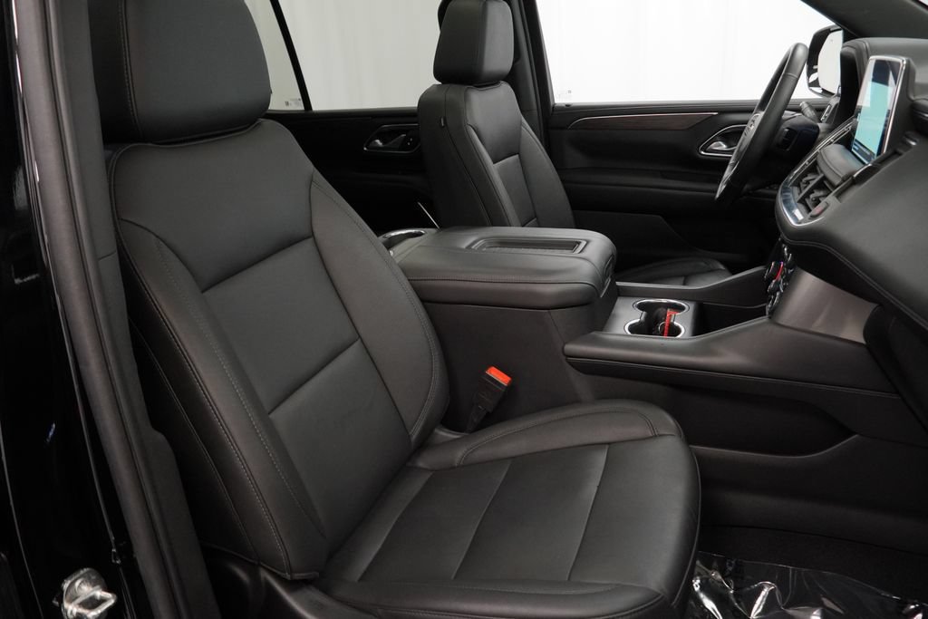 Used 2022 Chevrolet Tahoe LT w/ Luxury Package AWD/4WD image 30