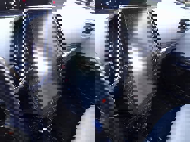 Used 2020 Toyota Prius Prime Limited image 11