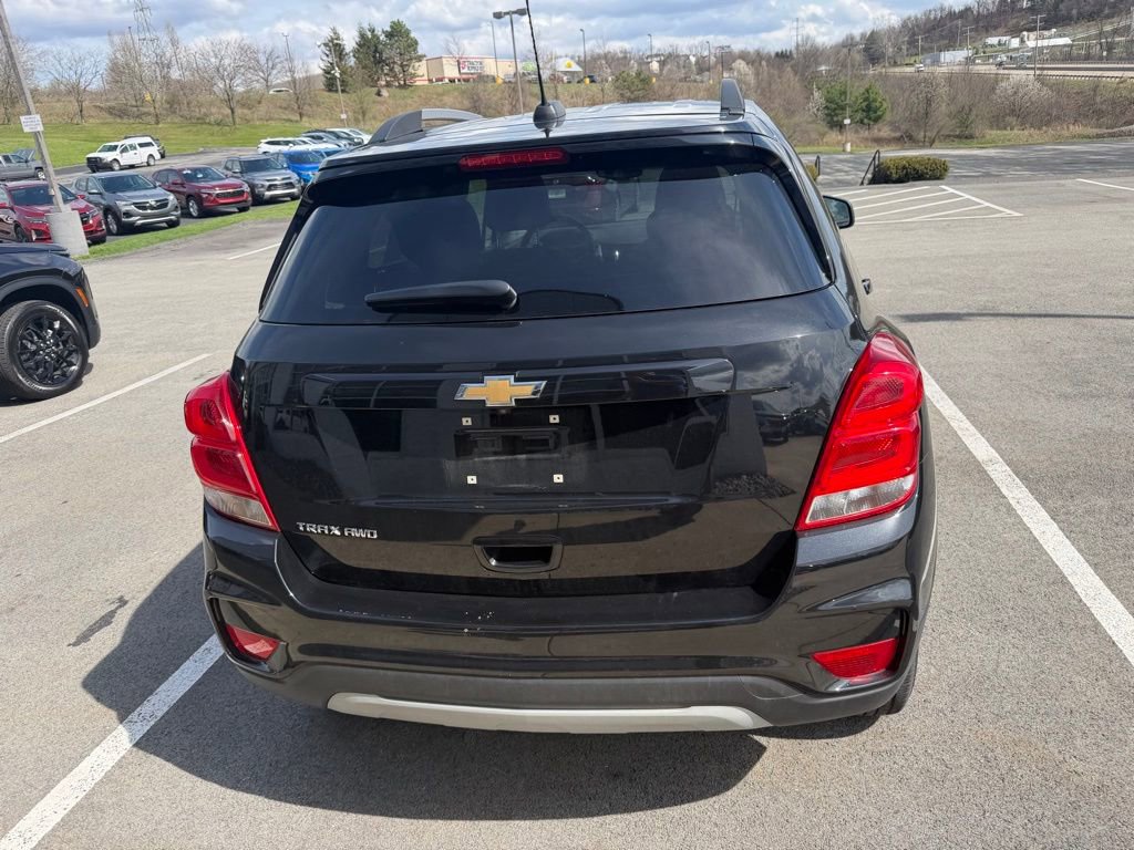 Certified 2022 Chevrolet Trax LT w/ LT Convenience Package image 7