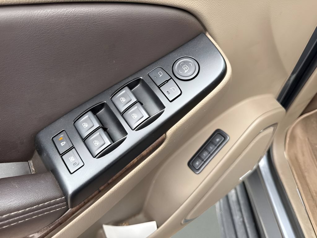 Used 2019 Chevrolet Tahoe LT RWD image 11