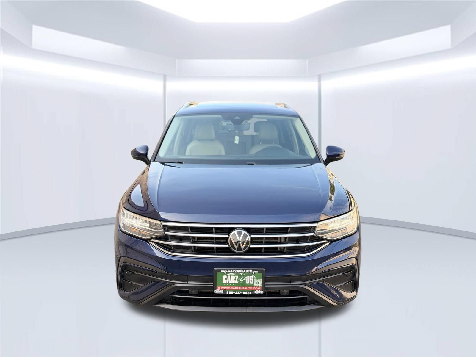 Used 2022 Volkswagen Tiguan SE AWD/4WD image 2