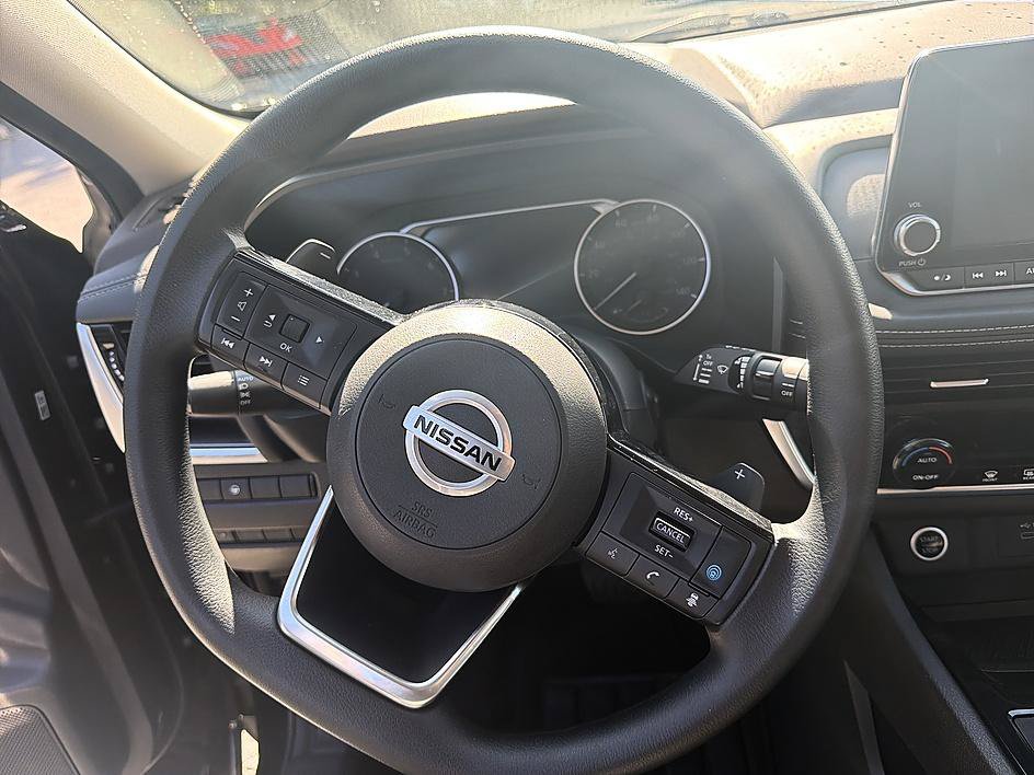 Used 2021 Nissan Rogue SV FWD image 14