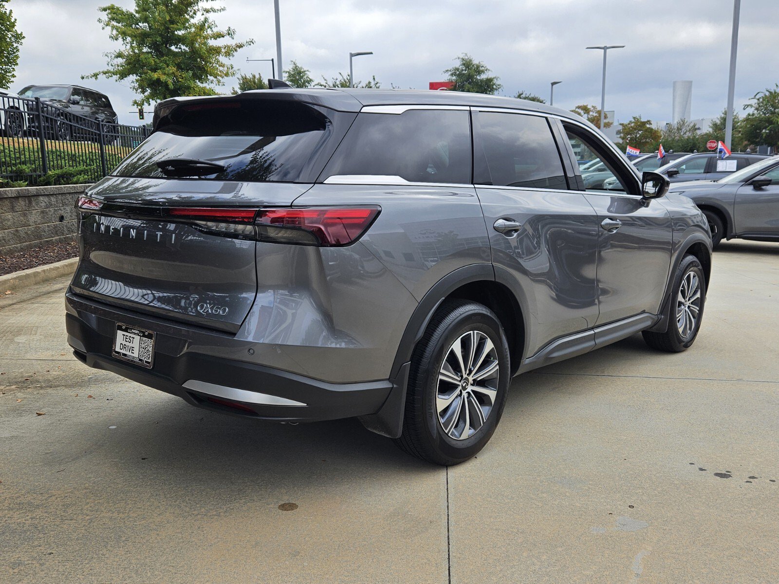 Certified 2026 INFINITI QX60 Pure w/ Cargo Package FWD image 6