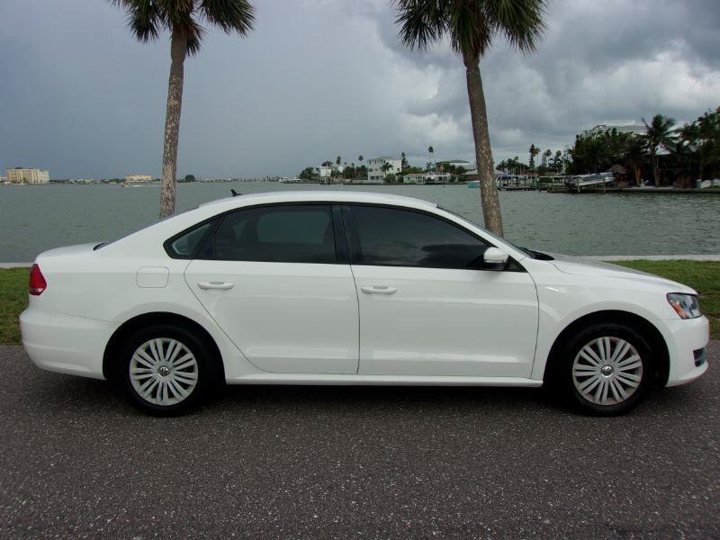 Used 2014 Volkswagen Passat 1.8T S FWD image 6