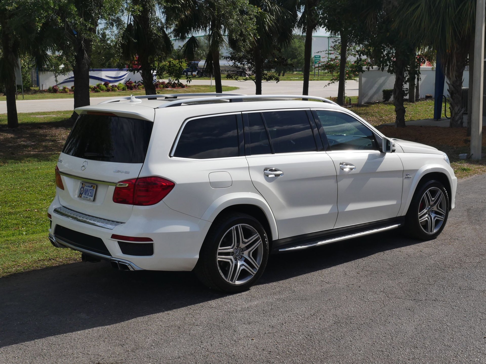 Used 2014 Mercedes-Benz GL 63 AMG 4MATIC image 40