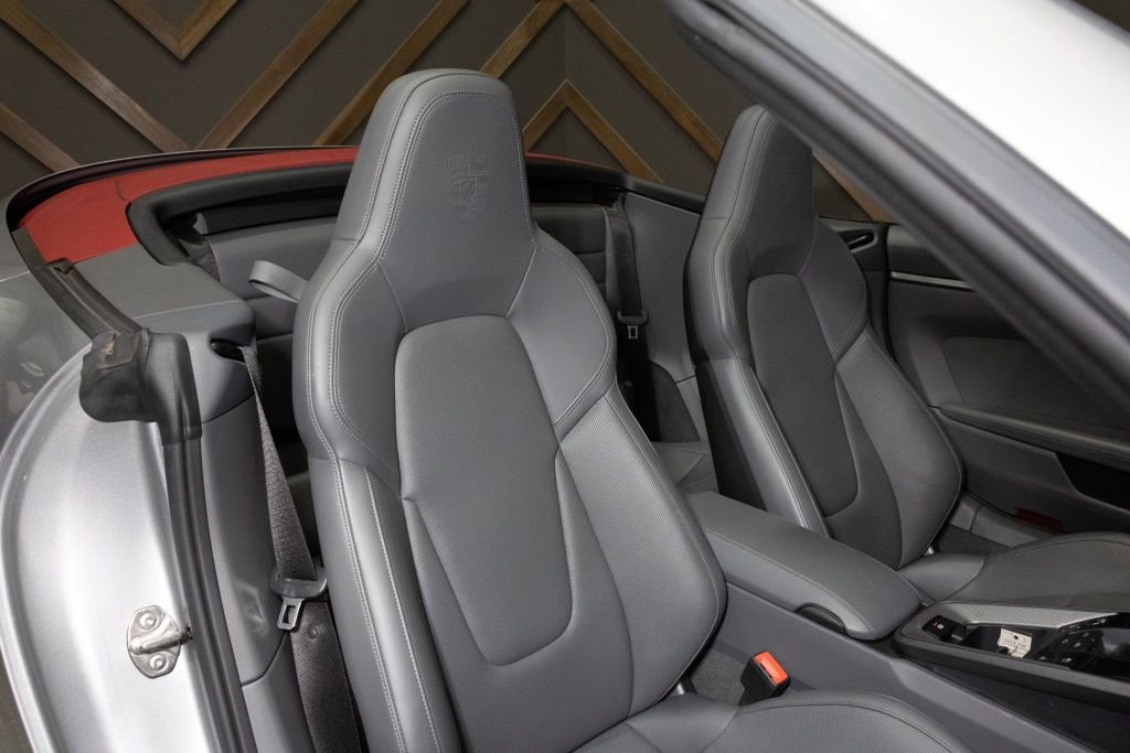 Used 2023 Porsche 911 Carrera w/ Sport Chrono Package image 5