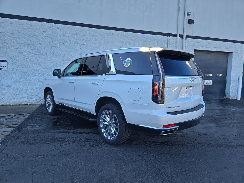 Certified 2024 Cadillac Escalade Premium Luxury AWD/4WD image 4