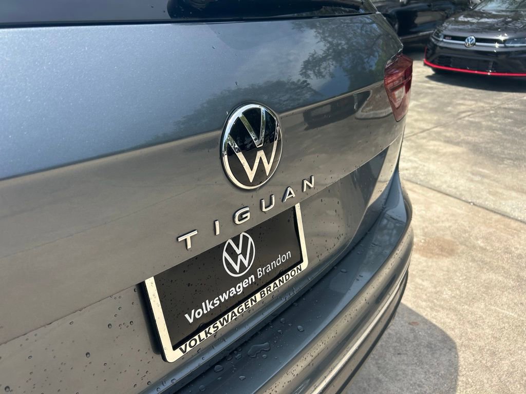 Used 2022 Volkswagen Tiguan SE FWD image 31