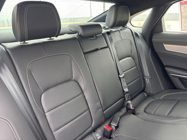 New 2024 Jaguar XF R-Dynamic SE AWD/4WD image 20