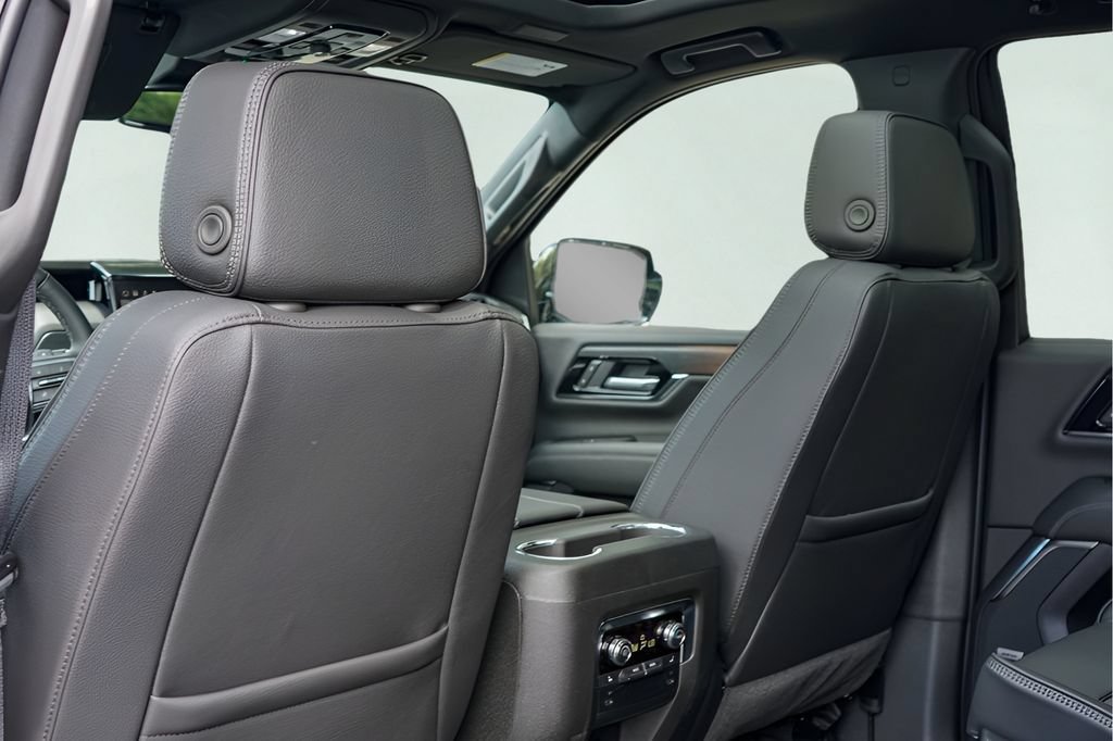 New 2026 GMC Yukon Denali w/ Sun & Power Step Package AWD/4WD image 19