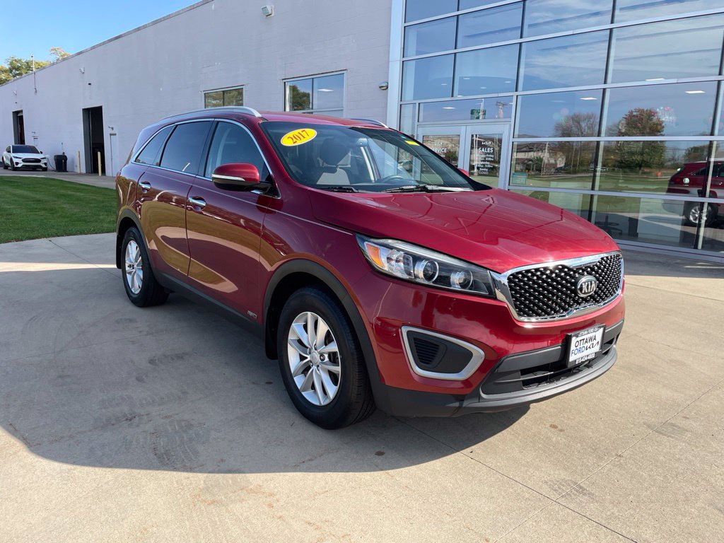 Used 2017 Kia Sorento AWD w/ LX Convenience Package