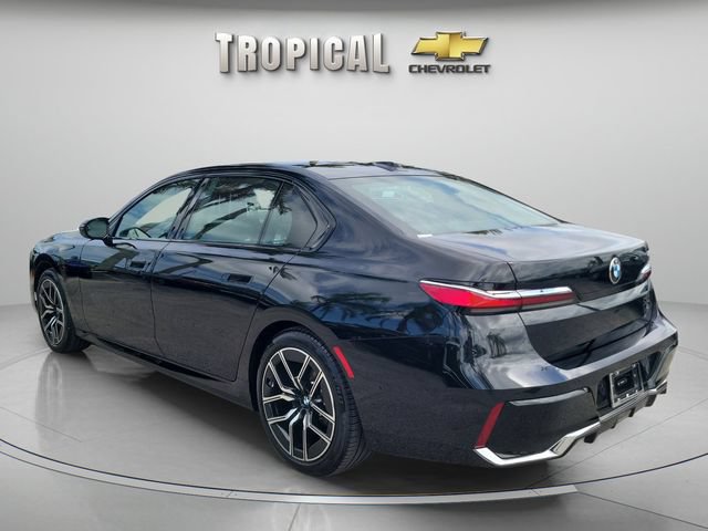 Used 2025 BMW 740i RWD image 3