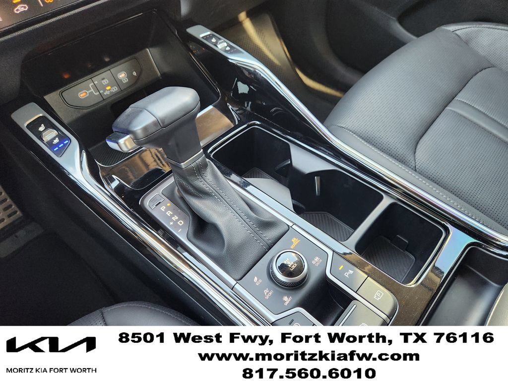 Certified 2025 Kia Sorento SX AWD/4WD image 18