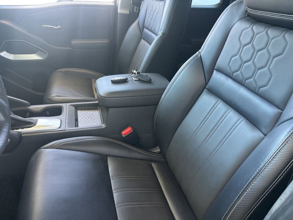 Used 2024 Nissan Frontier SL w/ Technology Package image 8