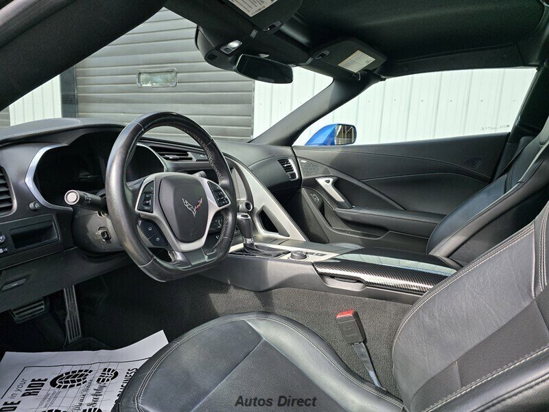 Used 2019 Chevrolet Corvette Stingray Coupe w/ 1LT RWD image 21