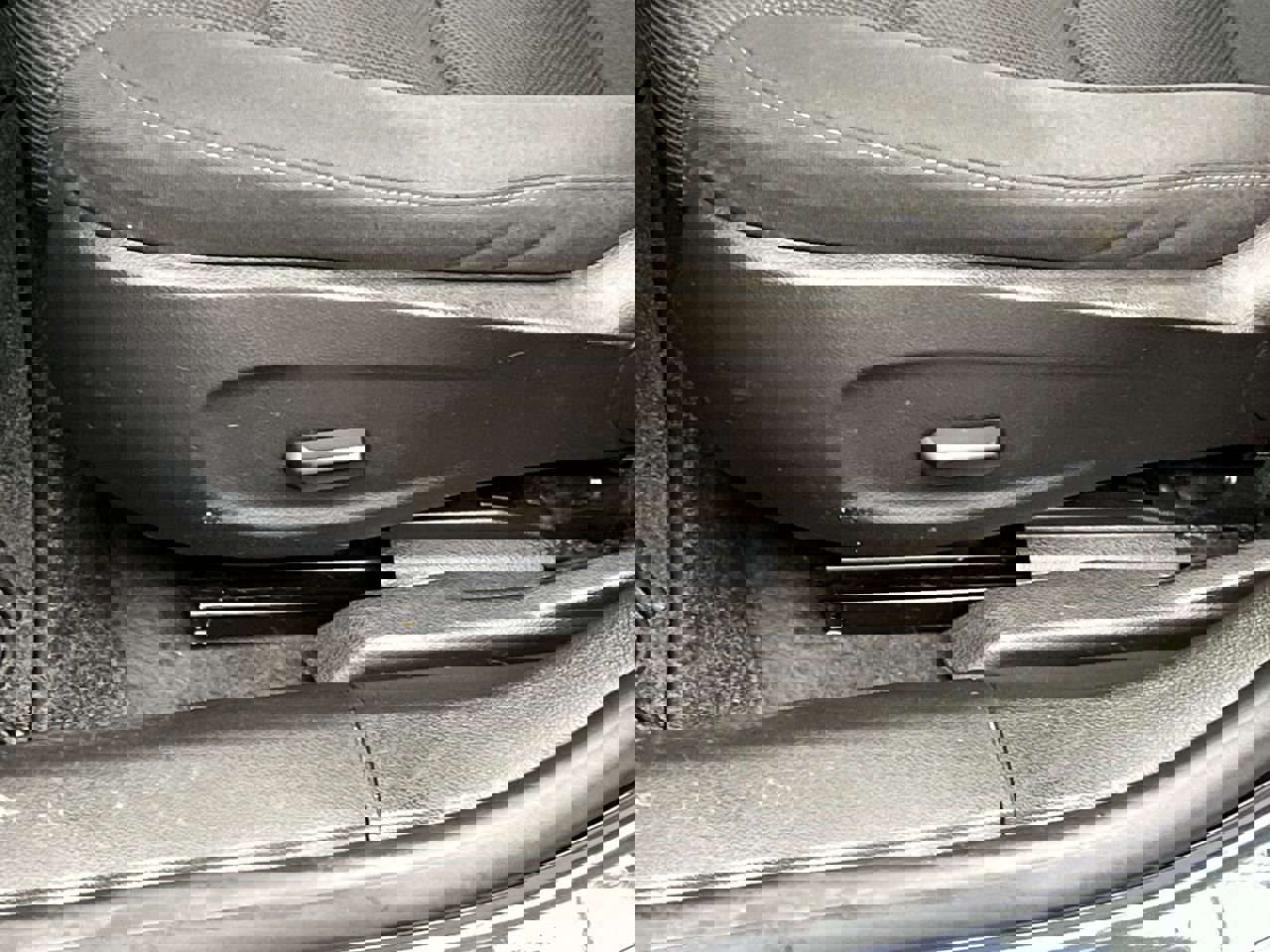 Used 2015 Chevrolet Cruze LT image 9