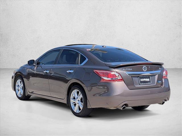 Used 2013 Nissan Altima 2.5 SL w/ Technology Pkg image 8