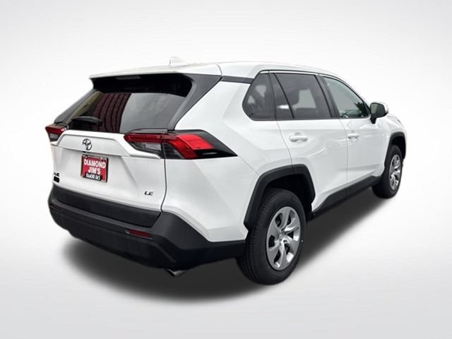 Used 2022 Toyota RAV4 LE FWD image 7