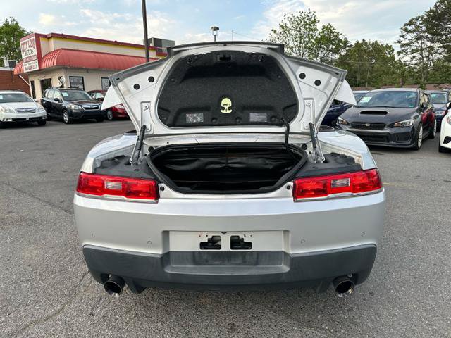 Used 2015 Chevrolet Camaro LT RWD image 14