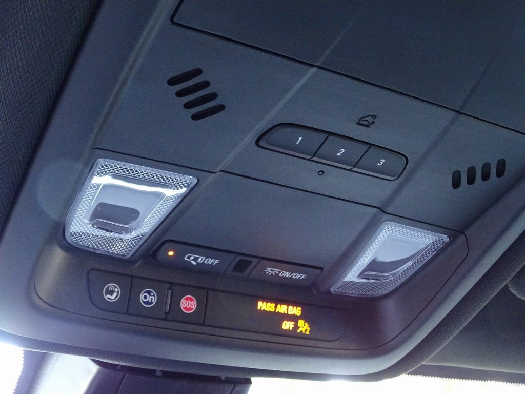 Used 2025 Chevrolet Blazer Premier w/ Enhanced Convenience Package image 36