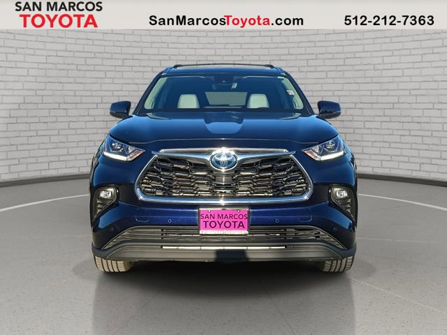 Used 2023 Toyota Highlander Limited image 2