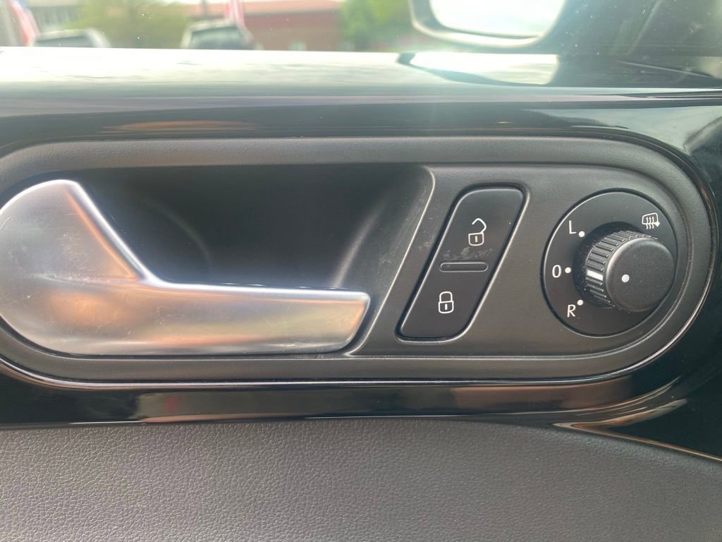 Used 2012 Volkswagen Beetle Turbo image 18