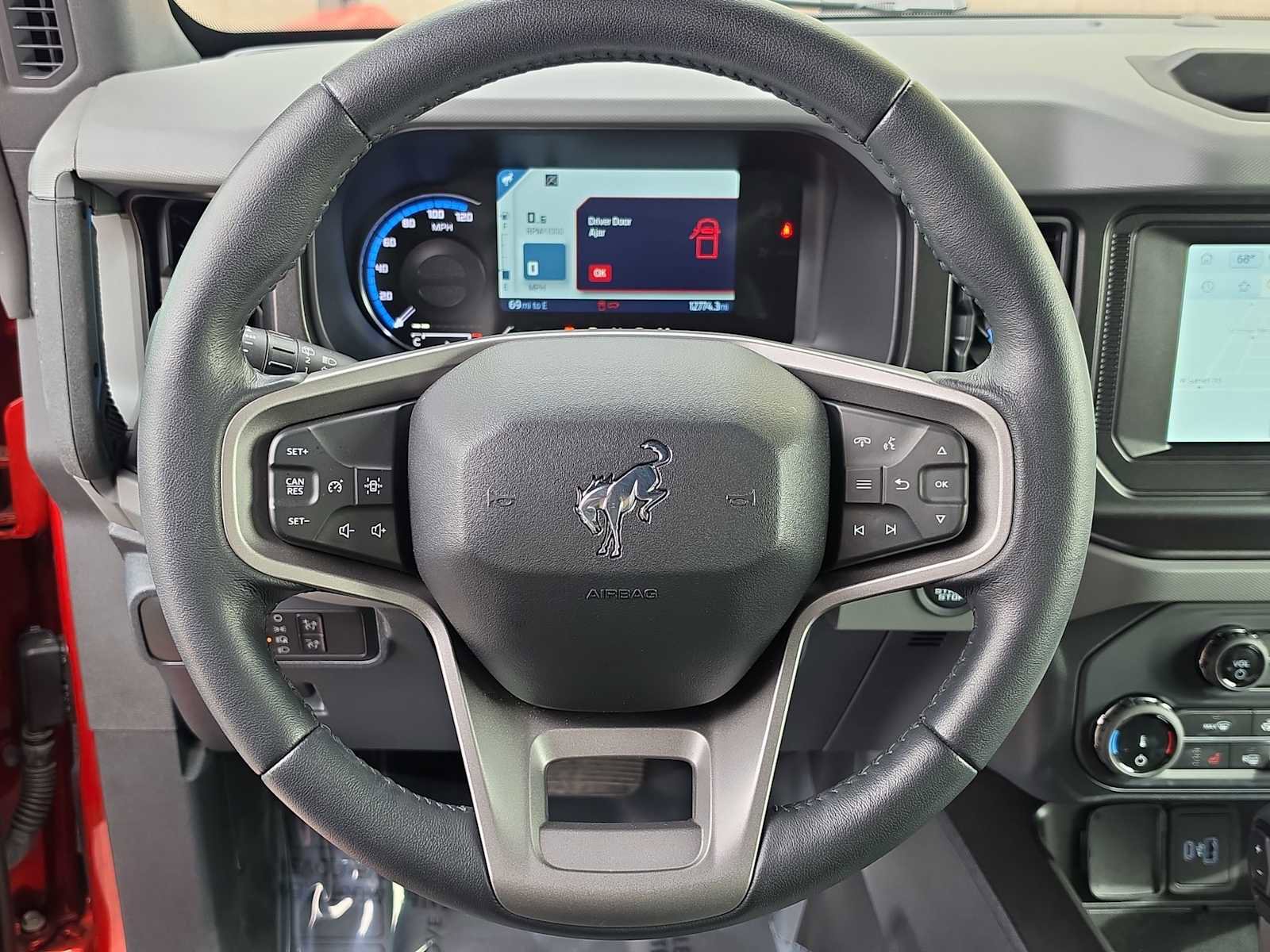 Used 2022 Ford Bronco Black Diamond w/ Sasquatch Package image 19
