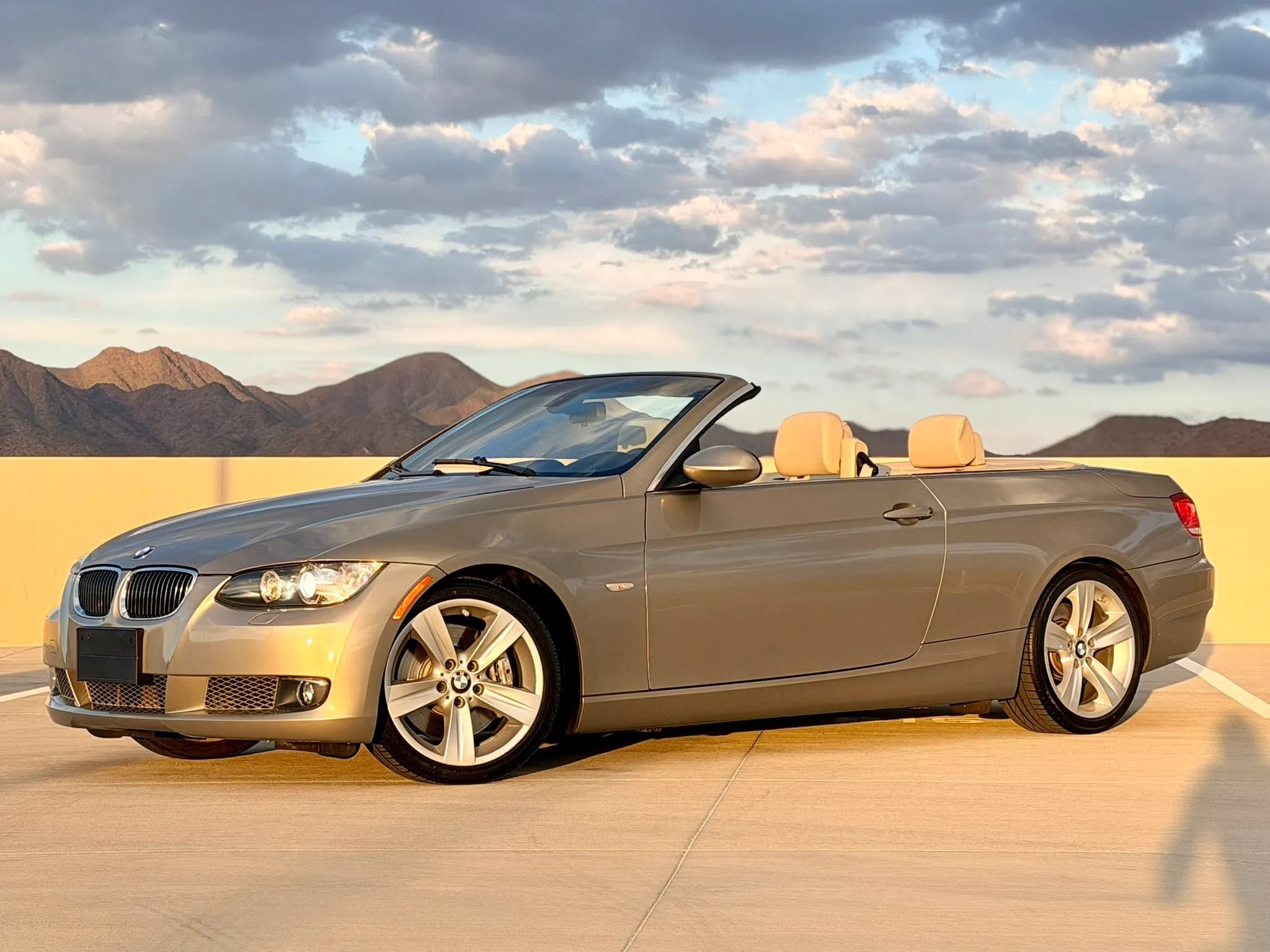 Used 2009 BMW 335i Convertible RWD image 18