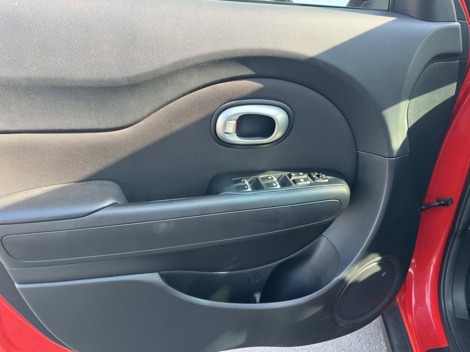 Used 2019 Kia Soul + FWD image 25
