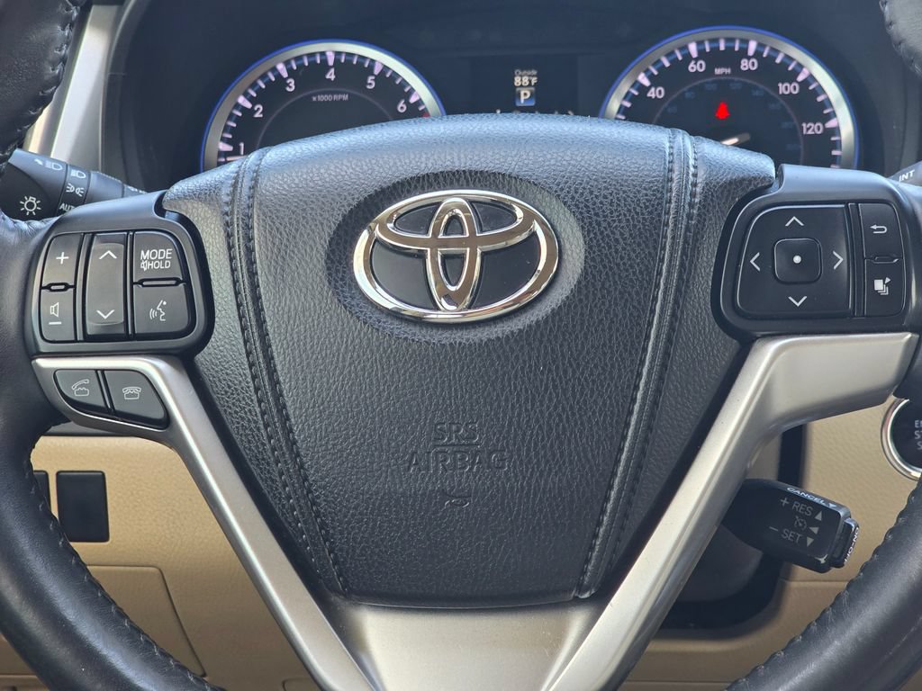 Used 2014 Toyota Highlander Limited AWD/4WD image 20