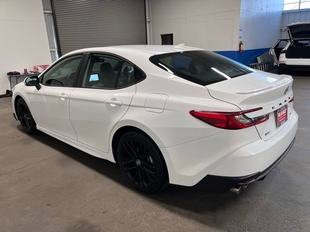 Used 2025 Toyota Camry SE image 5