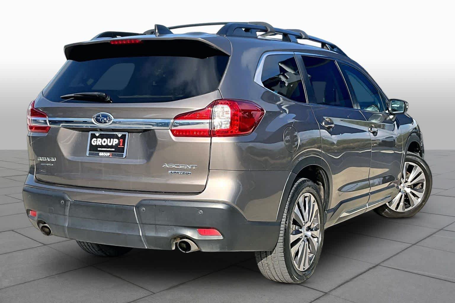 Used 2022 Subaru Ascent Limited w/ Technology Package AWD/4WD image 13