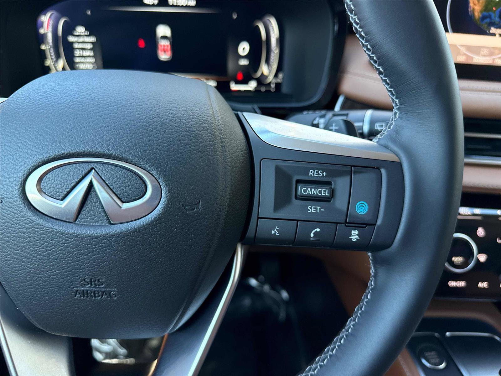 Certified 2025 INFINITI QX60 Sensory w/ Vision Package image 18