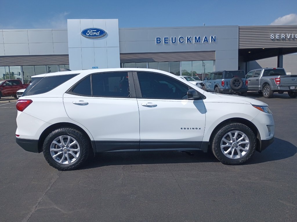 Used 2020 Chevrolet Equinox LS w/ LS Convenience Package image 11