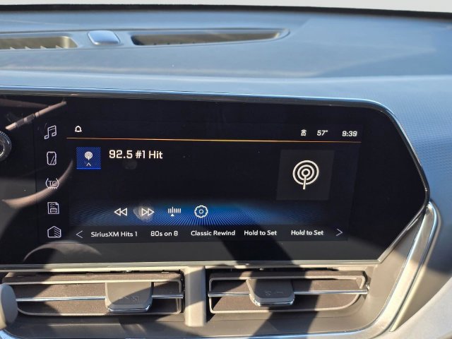 New 2026 Chevrolet Trax LT FWD image 32