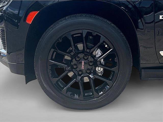 Certified 2023 GMC Yukon Denali image 10
