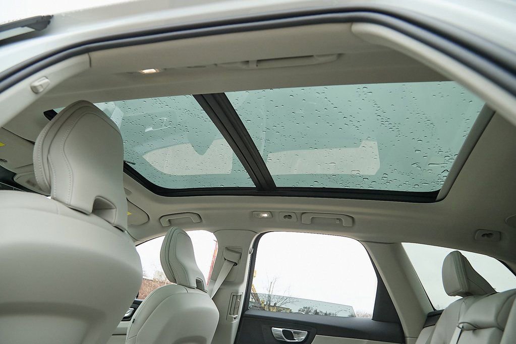 New 2026 Volvo XC60 B5 Ultra w/ Protection Package Premier image 21