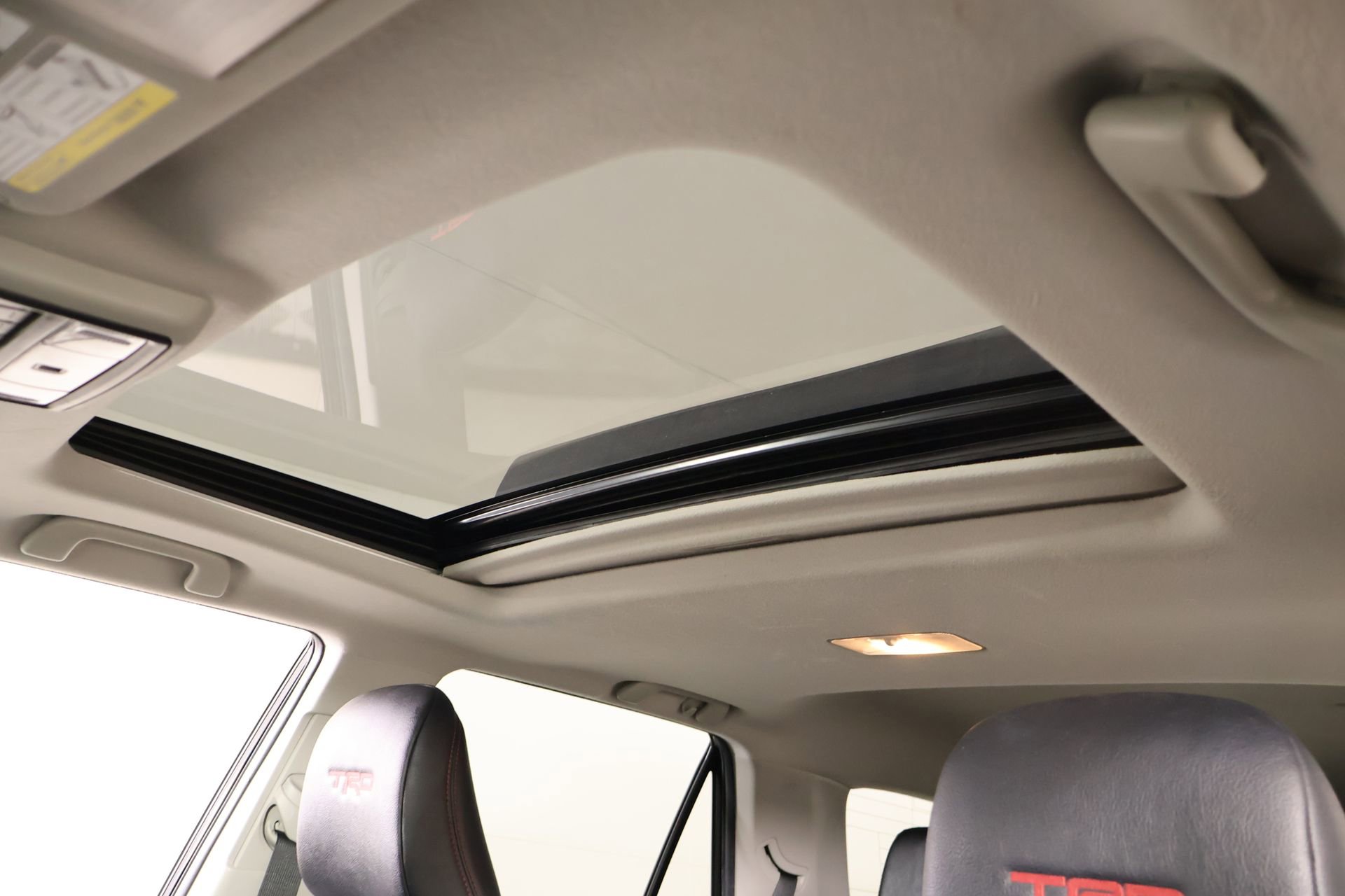 Used 2021 Toyota 4Runner Venture w/ Moonroof Package image 17