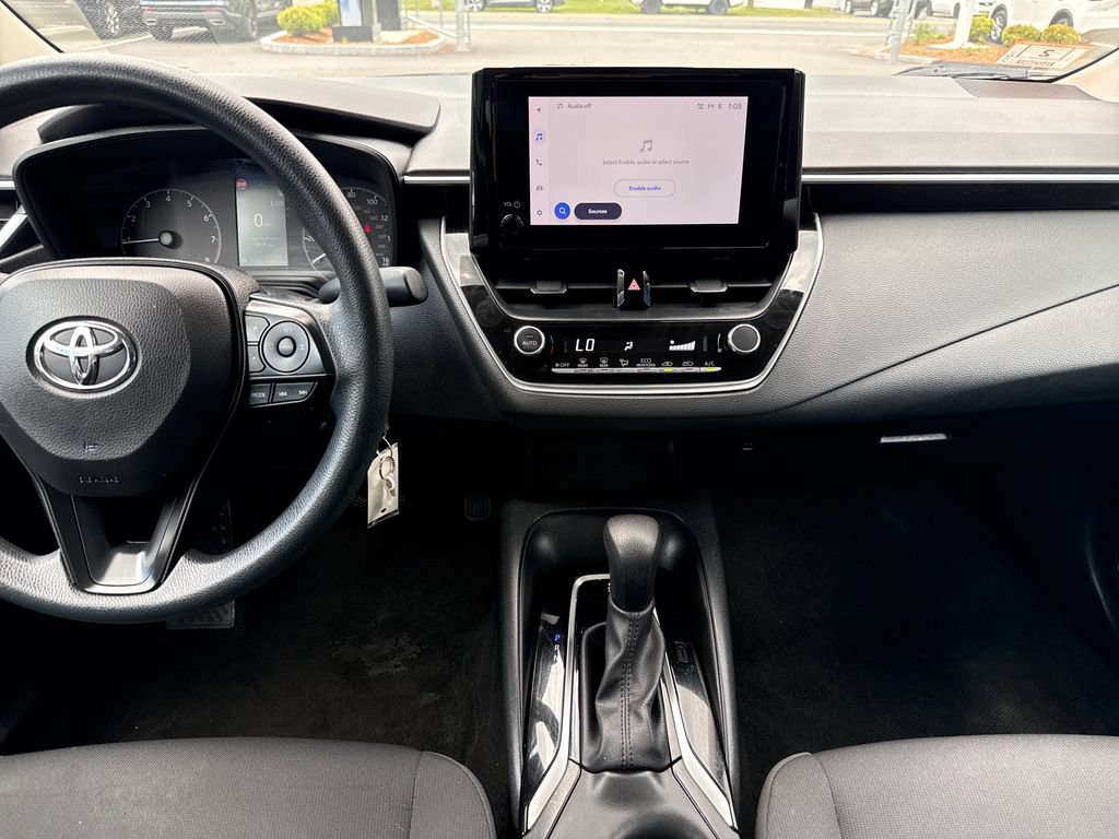 Used 2023 Toyota Corolla LE FWD image 17