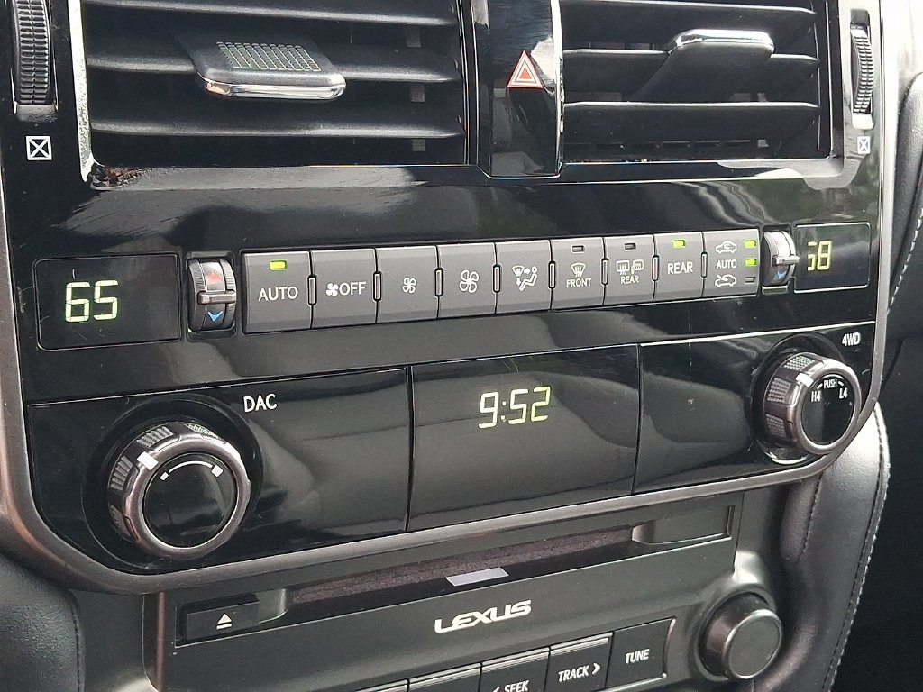 Certified 2023 Lexus GX 460 w/ Black Line Special Edition AWD/4WD image 17