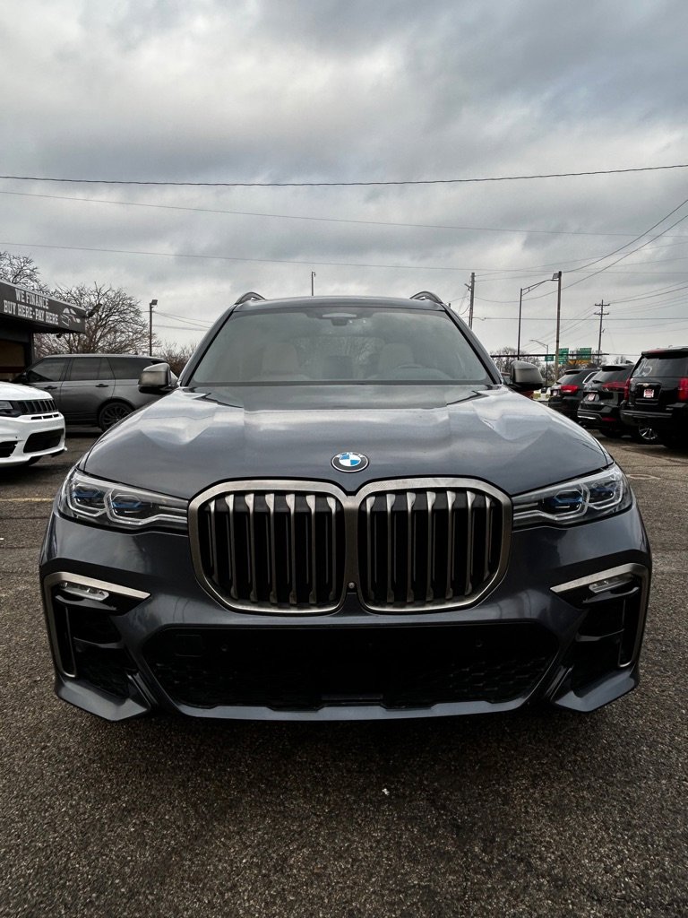 Used 2020 BMW X7 M50i w/ Dynamic Handling Package image 3