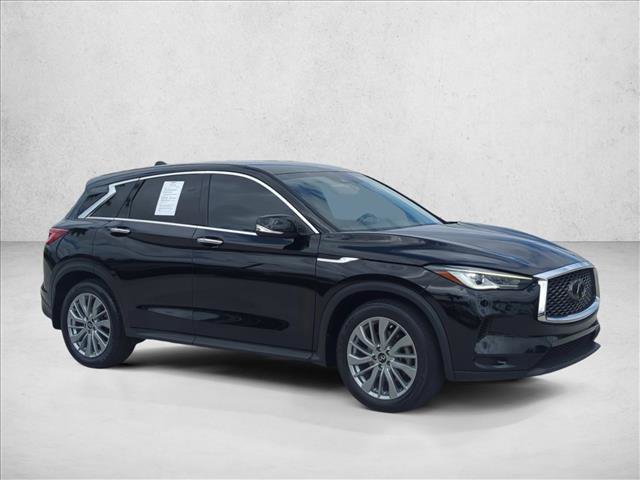 Used 2023 INFINITI QX50 Pure AWD/4WD image 3
