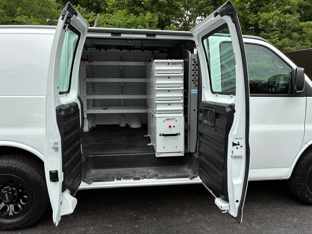 Used 2012 GMC Savana 1500 AWD image 18