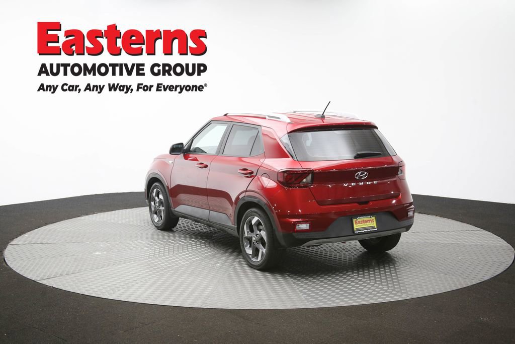 Used 2024 Hyundai Venue Limited FWD image 64