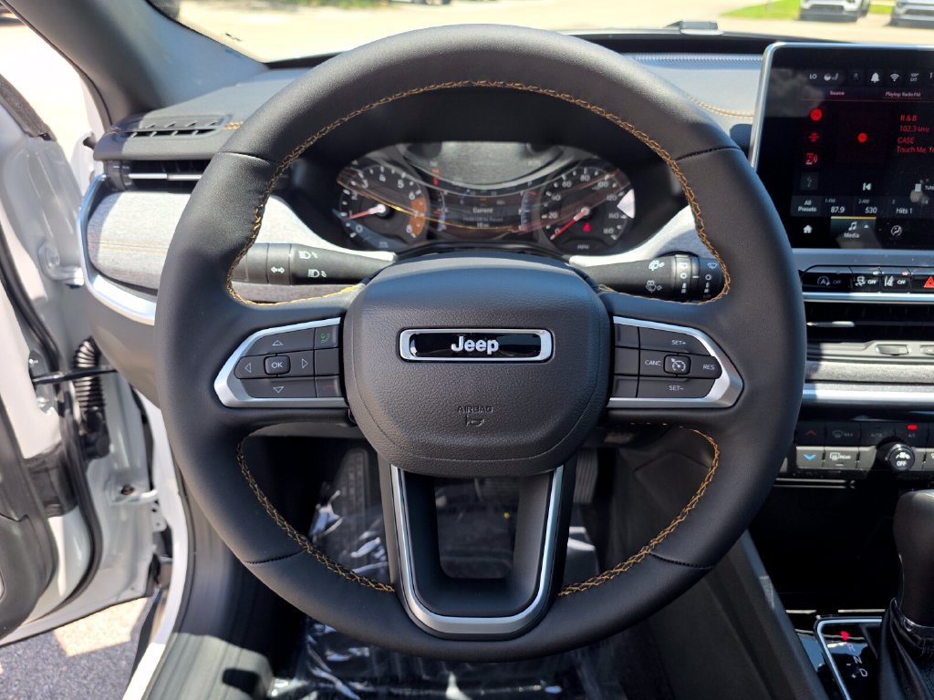 New 2026 Jeep Compass Latitude AWD/4WD image 31