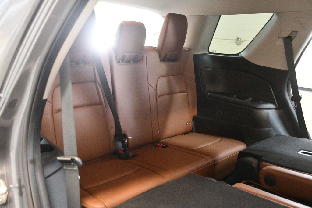 Used 2024 Nissan Pathfinder Platinum FWD image 41