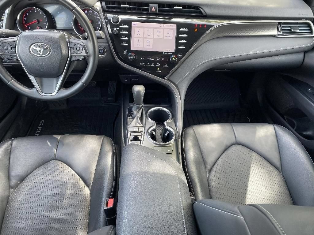 Used 2019 Toyota Camry XSE FWD image 2