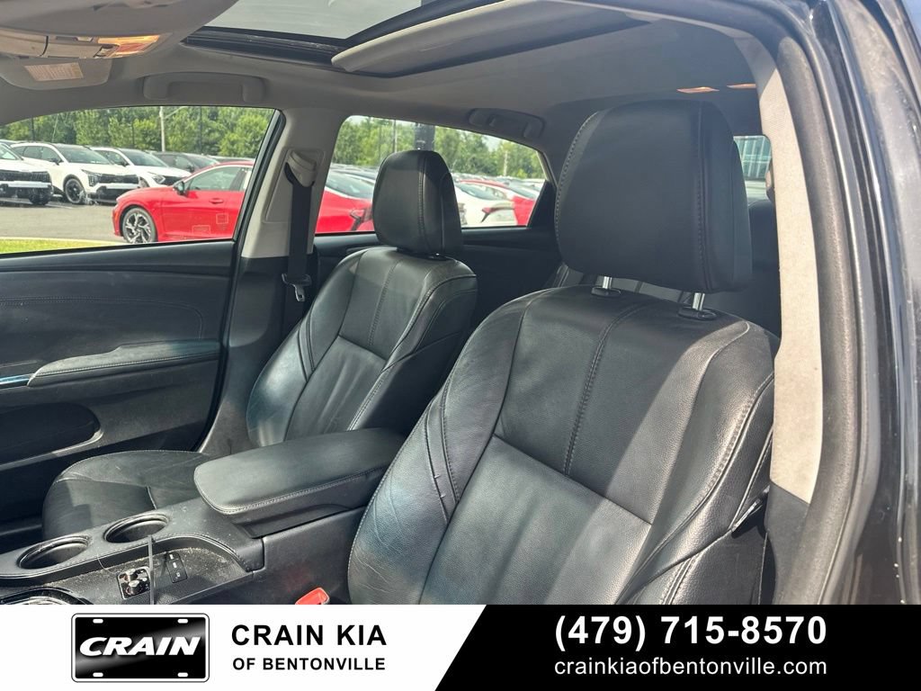 Used 2013 Toyota Avalon XLE Touring FWD image 13